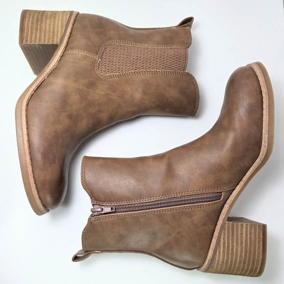 B.O.C. Finn Tan Caramel Faux Leather Chelsea Bootie Zip Stacked Block Heel W 6 - Picture 15 of 16